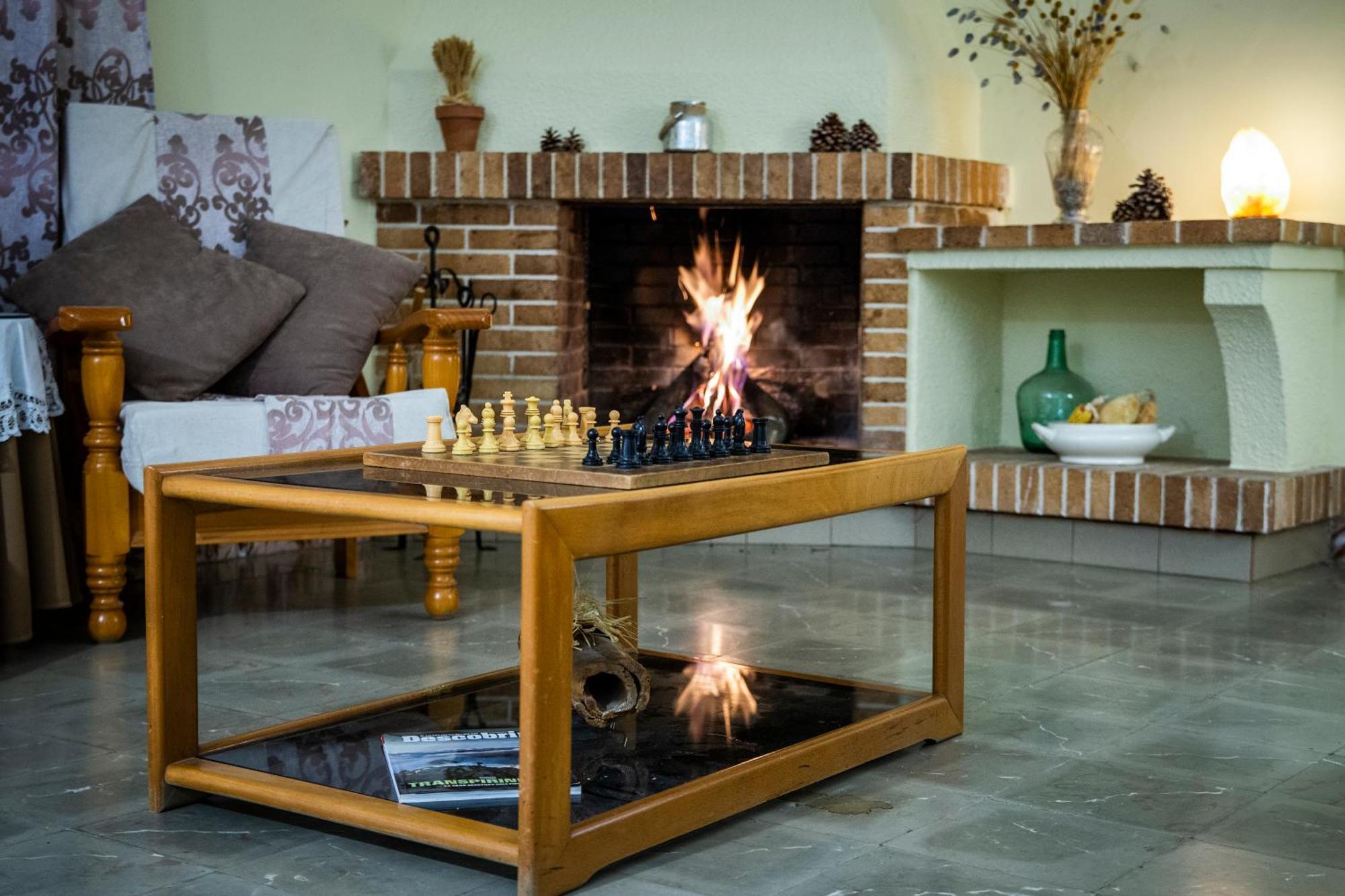 Hostal Montserrat Montseny Eksteriør billede