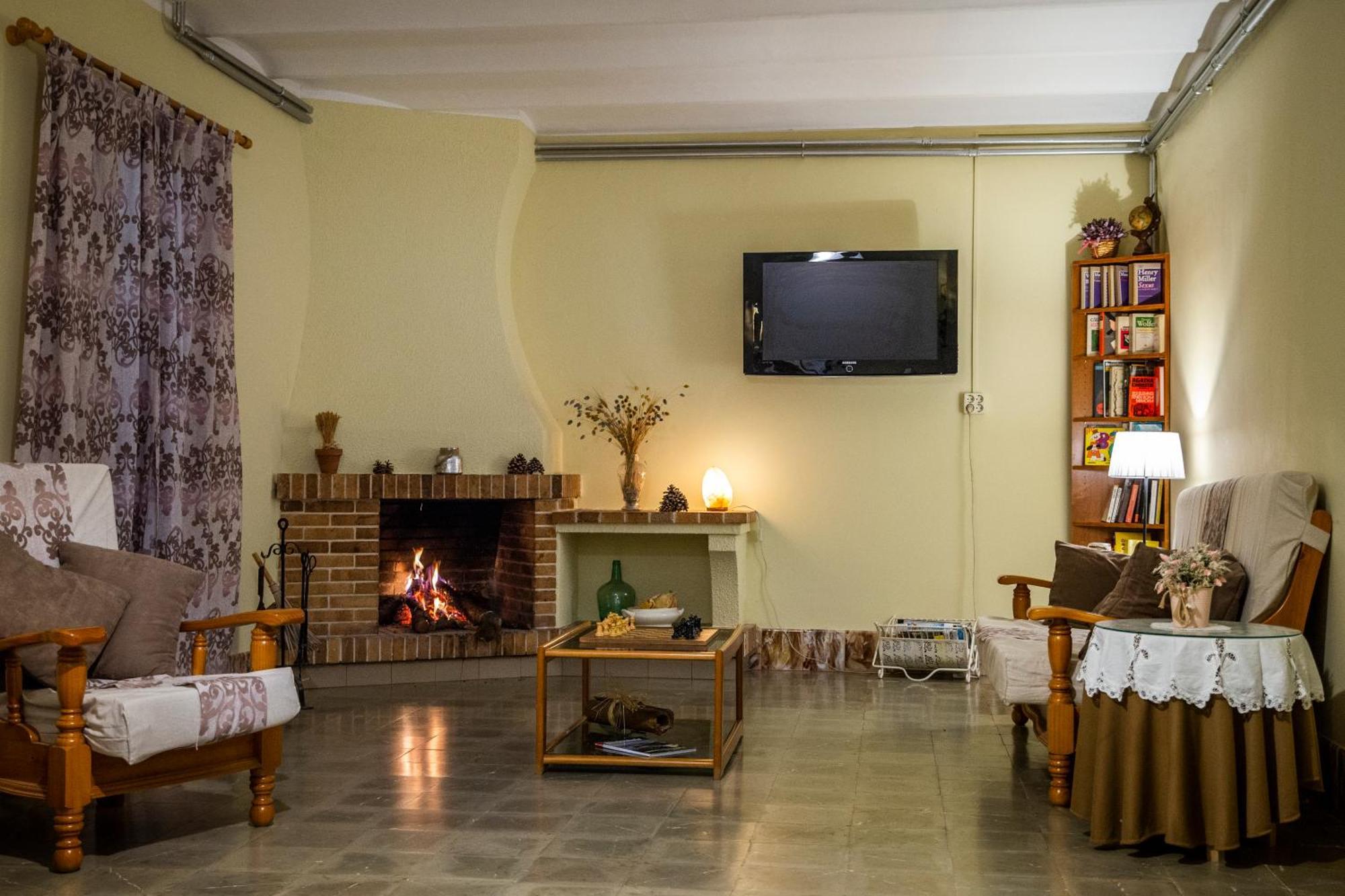 Hostal Montserrat Montseny Eksteriør billede