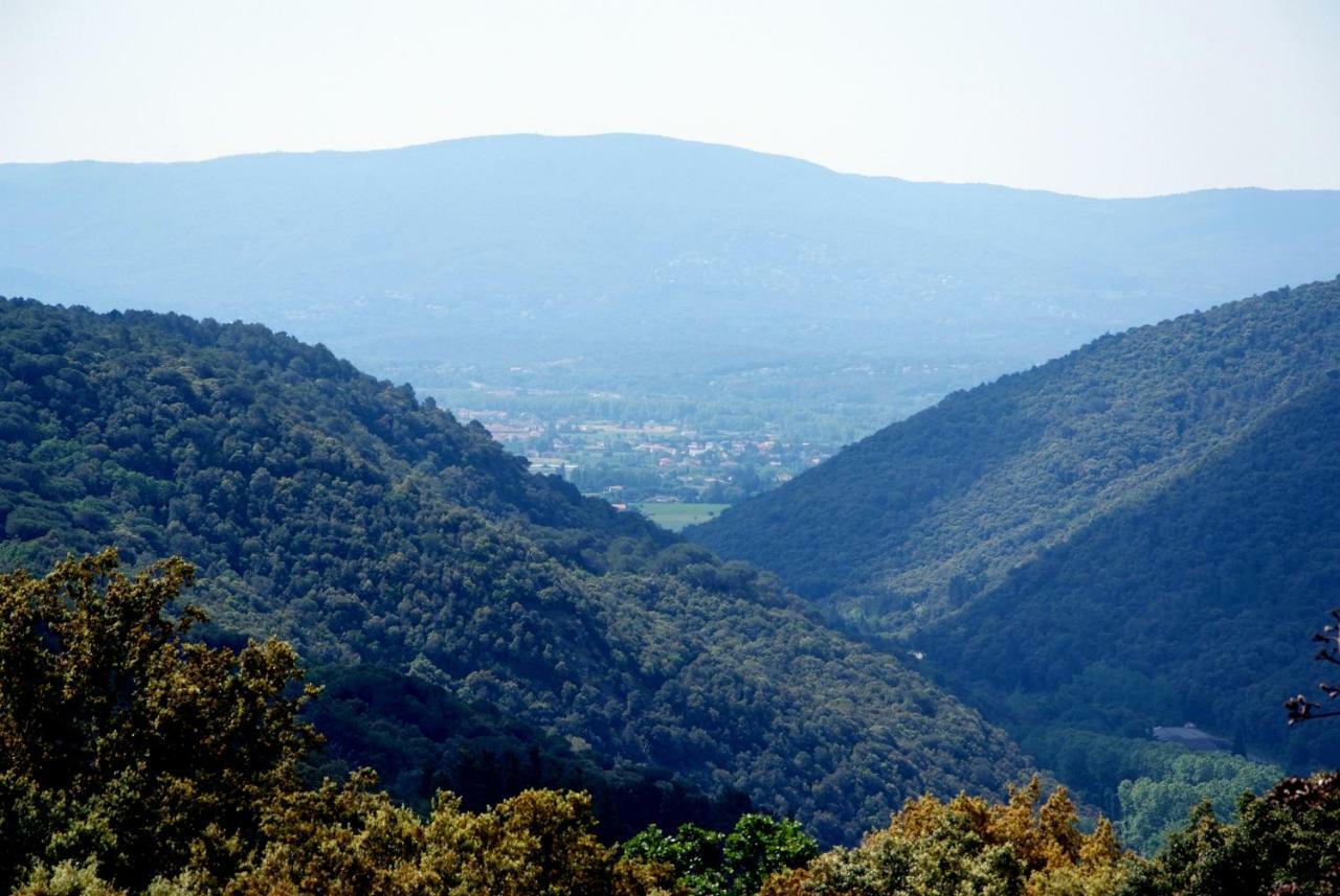 Hostal Montserrat Montseny Eksteriør billede